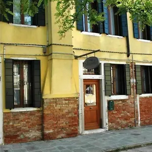 Alloggi Marinella Locanda